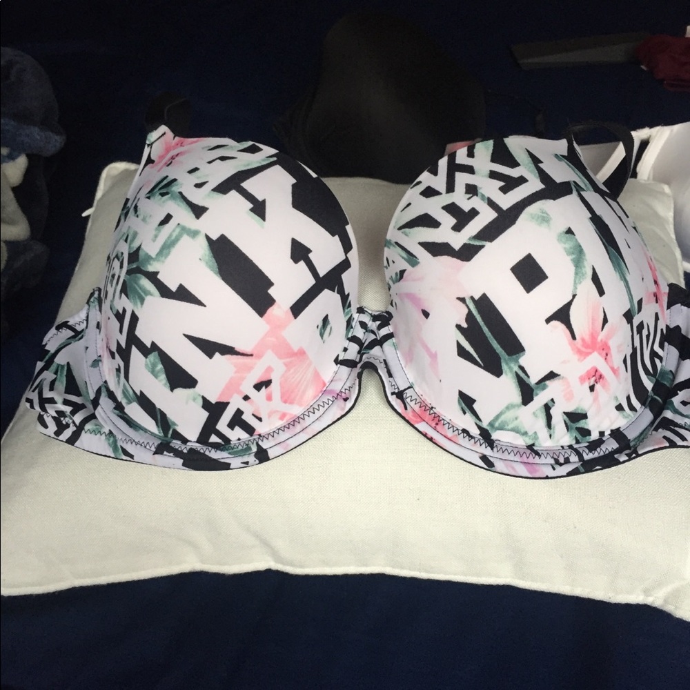 New Pink Victoria Secret  bra